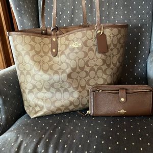 Coach tote with matching wallet